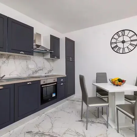 Apartman Yasmin I Marina Crikvenica