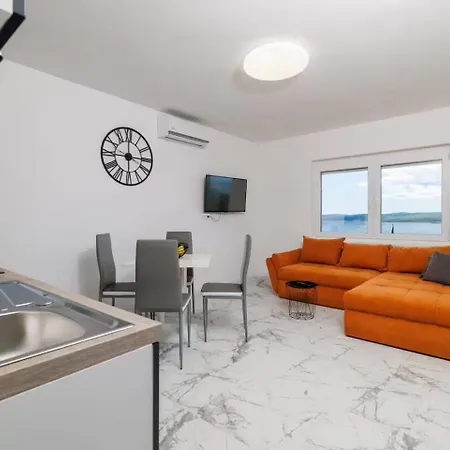 Apartman Yasmin I Marina *