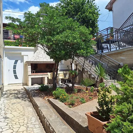 Apartman Yasmin I Marina *