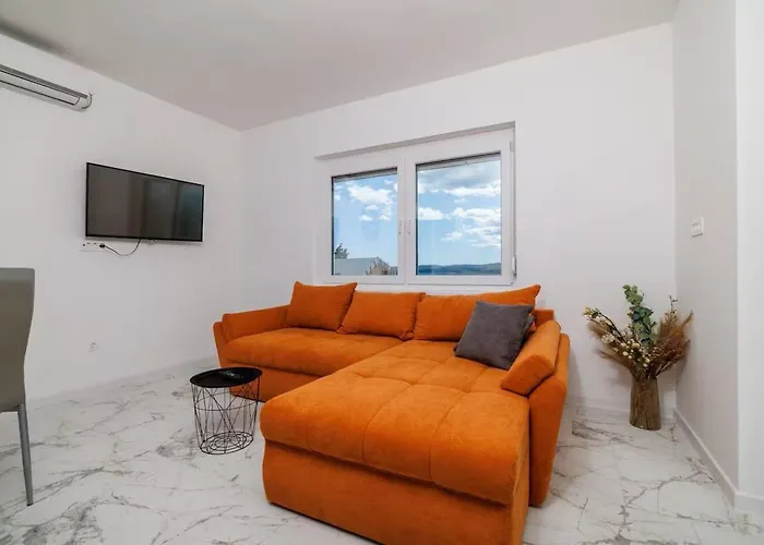 Appartement Yasmin I Marina *